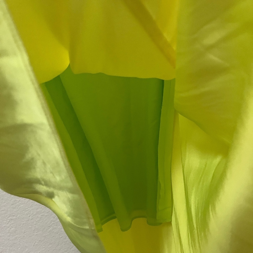 HELMUT LANG | LUXURY ASYMMETRIC WO GRUNGE/MODERN SATIN SKIRT NEON YELLOW | SIZE0 - Picture 9 of 12